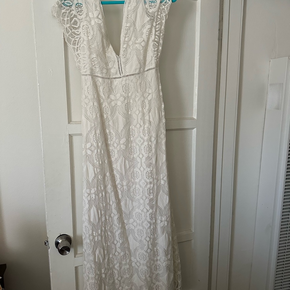 Elegant Lace V-Neck Dress - Picture 1 of 1